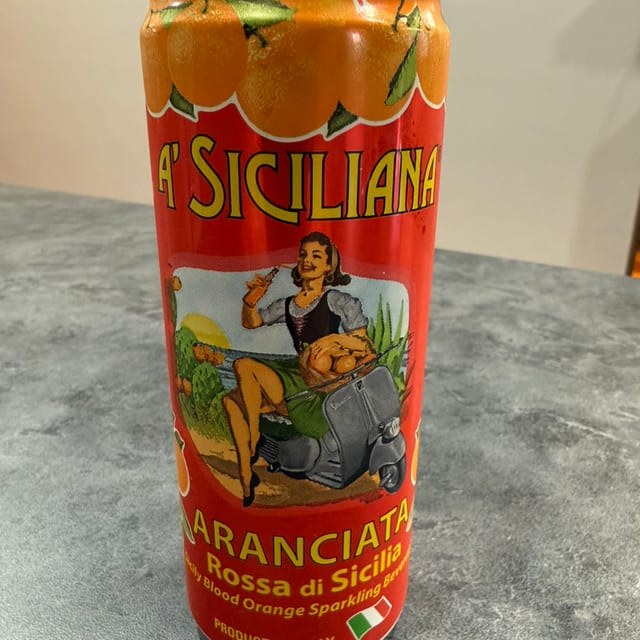 LA SICILIANA red Orange Soda.