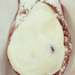 Authentic Sicilian Cannoli