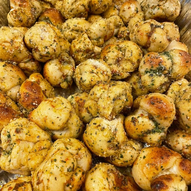 Pazzo Knots.